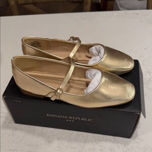 Banana Republic Metallic Gold Mary Jane Flats